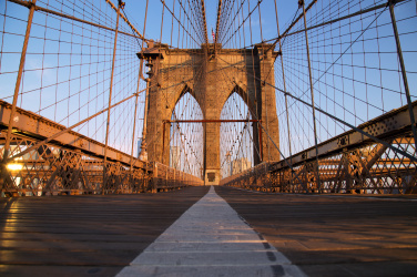 Brooklyn Bridge při východu slunce