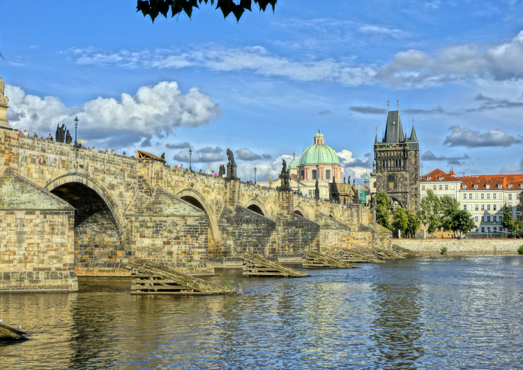 Pohled na Karlův most