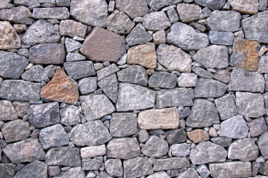 Přírodní kamenná zeď