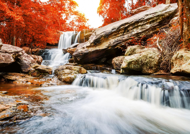 Krajina s vodopádem