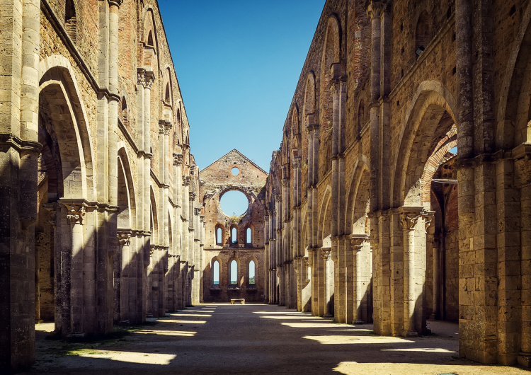 Starověké opatství San Galgano